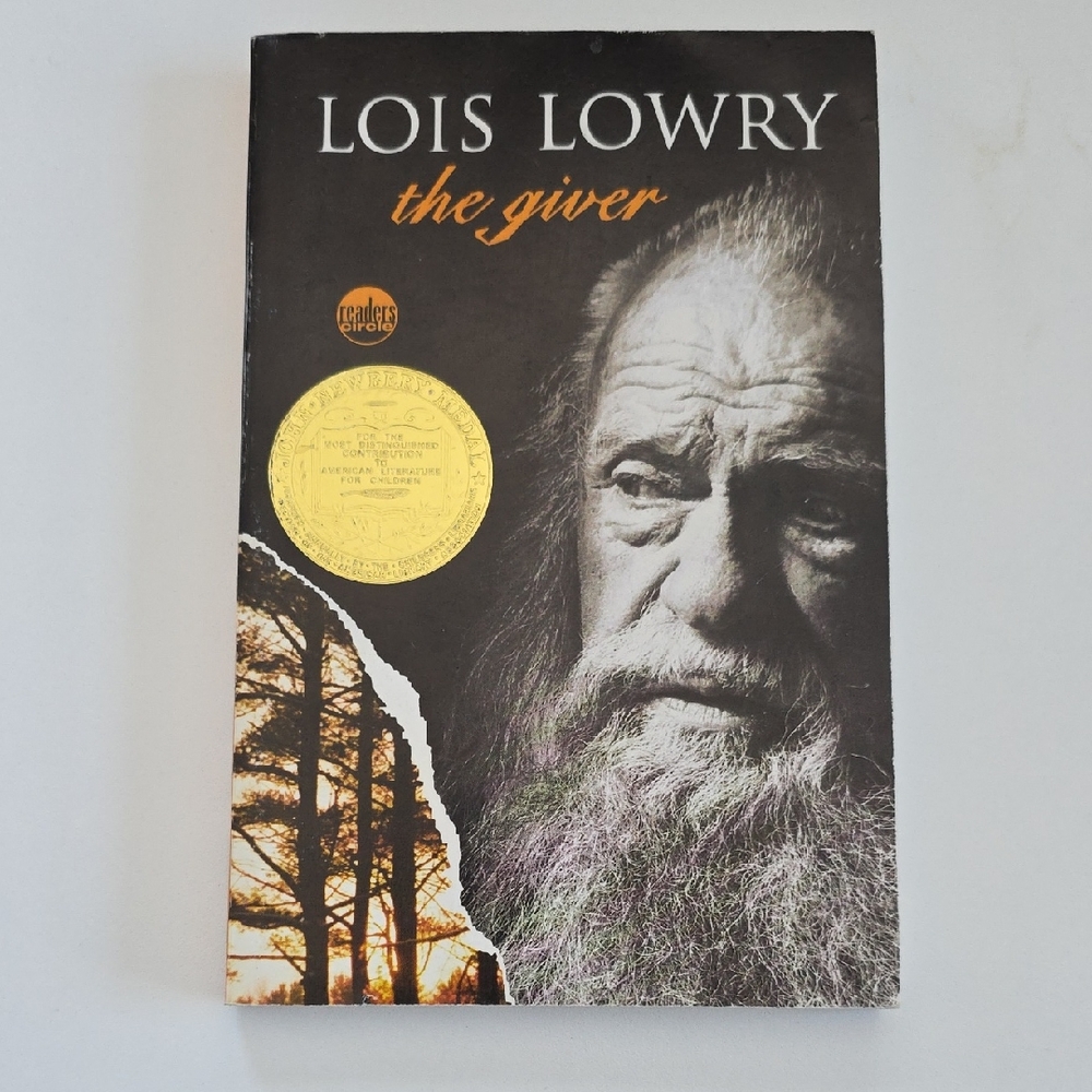 The Giver By Lois Lowry - Chapter Book